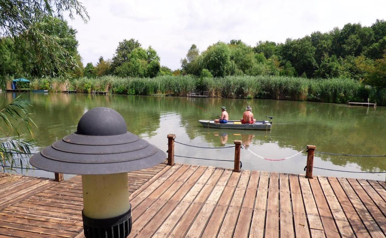 Szemermetes Erzsok Nyaralohaz Villa Gyomaendrod Luaran gambar